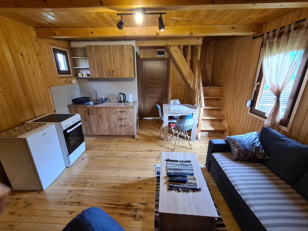 Chalet Black Pine *